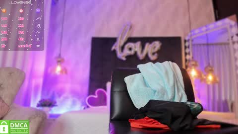 Snapshot of kataliina_18 chatting on March 10, 11:55 am Kat online show from March 10, 11:55 am