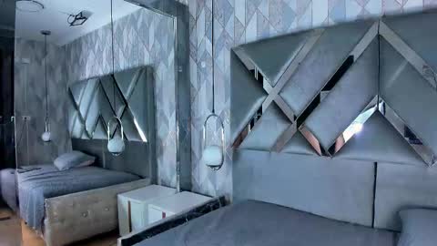     online show from March 6, 8:59 pm