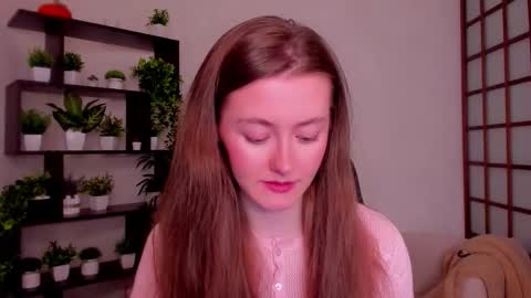 Snapshot of kate_cuddle chatting on September 30, 2:28 am Kate online show from September 30, 2:28 am