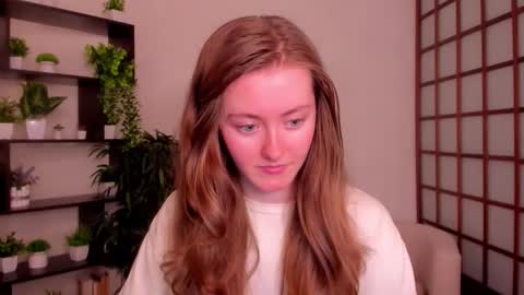Snapshot of kate_cuddle chatting on September 16, 2:41 am Kate online show from September 16, 2:41 am