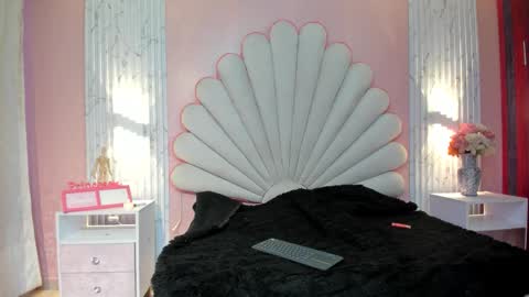 kate online show from March 3, 2:45 pm