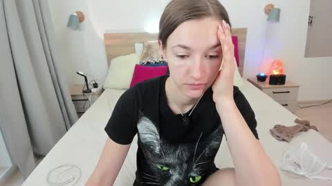 kate_redgar online show from February 27, 10:48 am