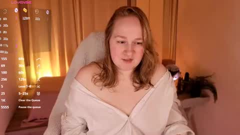Kate   Follow me dear  online show from June 11, 1:52 pm