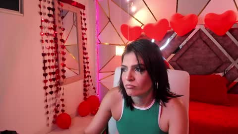 Snapshot of kate_roose chatting on February 22, 4:51 am kate_roose online show from February 22, 4:51 am