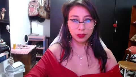 Kateeen18 online show from August 4, 3:45 am
