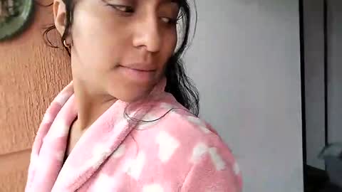 Katey  online show from December 27, 6:42 pm