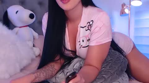 Snapshot of kathalove_1 chatting on February 18, 5:42 am Klove online show from February 18, 5:42 am