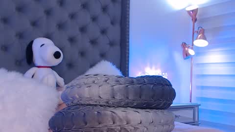 Snapshot of kathalove_1 chatting on February 12, 5:37 am Klove online show from February 12, 5:37 am