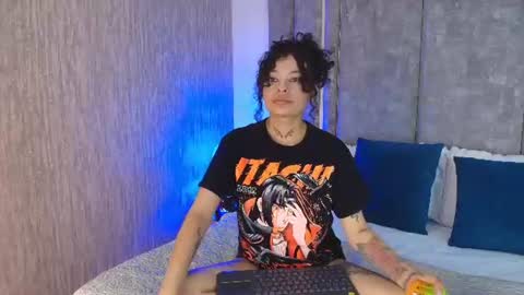 KatheGomez  online show from June 25, 5:12 am