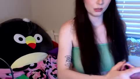 Snapshot of katherinebaby19 chatting on September 28, 12:07 am Katherinepine online show from September 28, 12:07 am