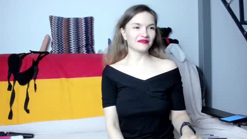 Snapshot of katherinemidnight chatting on January 9, 3:44 pm Katherine online show from January 9, 3:44 pm