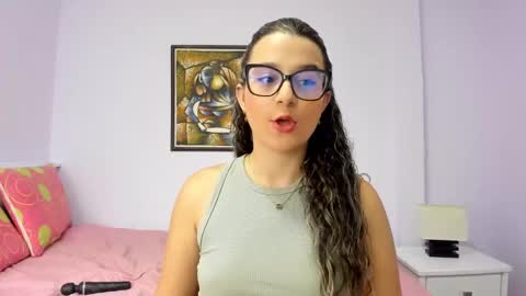 Snapshot of katia_foxx chatting on January 13, 12:02 pm Khaterine online show from January 13, 12:02 pm