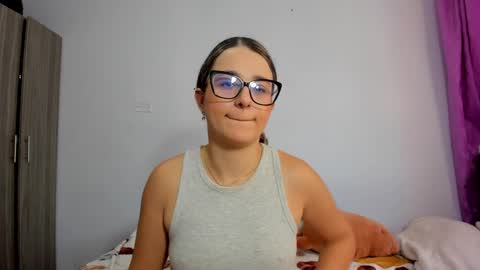 Snapshot of katia_foxx chatting on January 25, 12:41 pm Khaterine online show from January 25, 12:41 pm