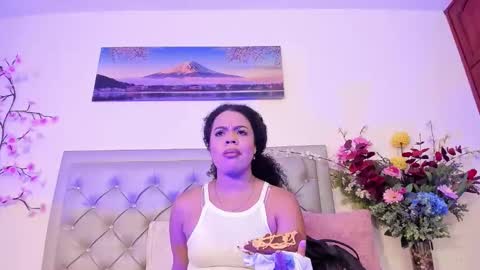 Katie online show from March 17, 4:44 pm