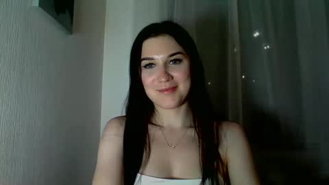 katie_foxi online show from May 4, 9:18 pm