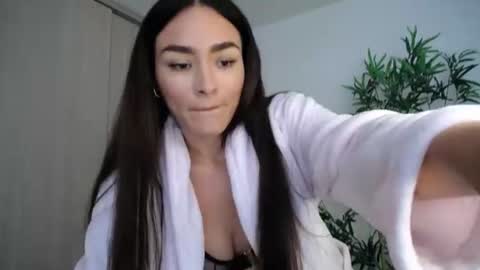Katie Jane online show from June 19, 2:09 pm