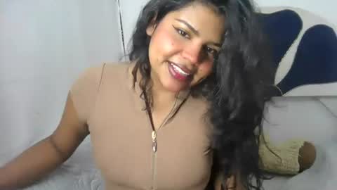 Katiuska online show from July 22, 3:35 pm
