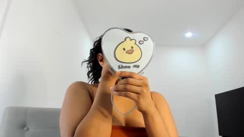 Follow me on instagram and twitter as correaktnees online show from October 25, 6:54 am