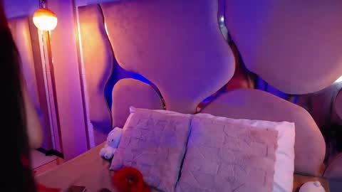 ..  .. online show from January 17, 7:38 pm