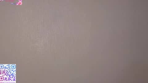 I dont know whats gonna happen today but my name is Katty and lets start being friends online show from September 11, 10:32 pm