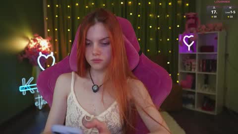 Snapshot of katy_ethereal chatting on September 19, 1:32 pm Katy - online show from September 19, 1:32 pm