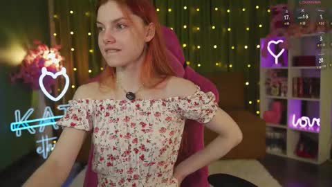 Snapshot of katy_ethereal chatting on September 18, 3:27 am Katy - online show from September 18, 3:27 am