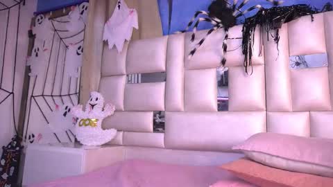 Katy online show from October 27, 12:12 pm