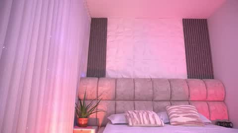 Katy online show from February 3, 11:59 am