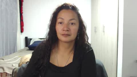  Khawit  online show from December 1, 12:48 am