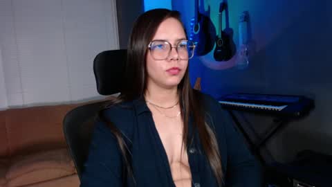 Kay online show from May 1, 9:07 pm