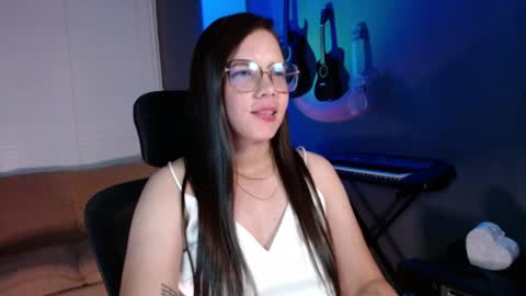 Kay online show from July 25, 2:07 am