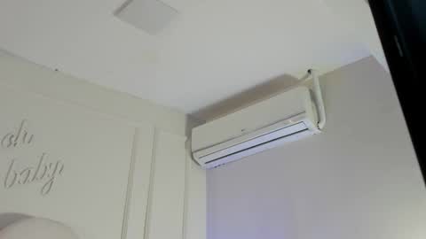 kaylachannell online show from January 18, 3:25 am