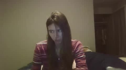 kaylaelizabeth97 online show from April 22, 5:15 am