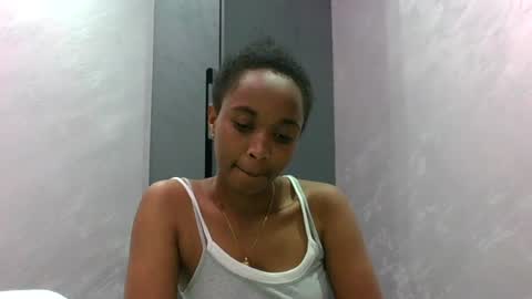 kaylar online show from August 3, 4:45 pm