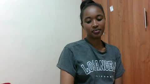kaylar online show from June 26, 4:41 pm