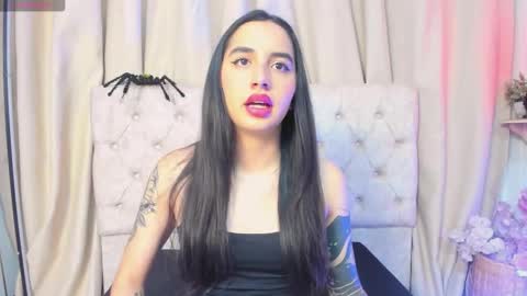 Snapshot of kaylee_lee chatting on October 20, 4:04 am kaylee_lee online show from October 20, 4:04 am