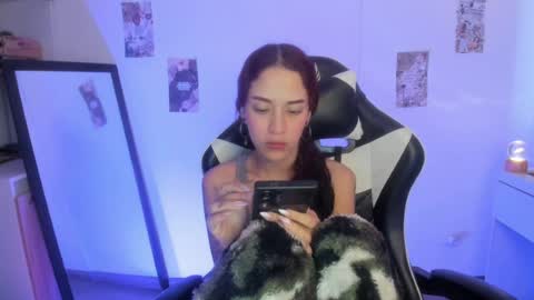 kaylie online show from August 3, 10:59 pm
