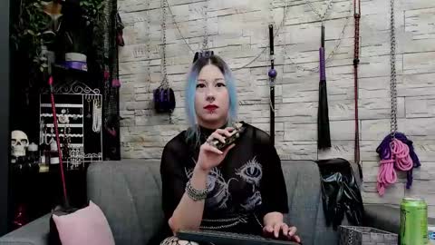 Miss Kazia online show from January 17, 2:08 am