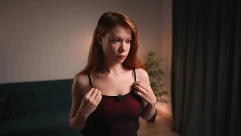 keira_knight online show from June 7, 9:21 pm