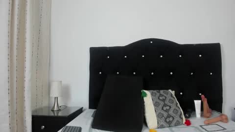 Snapshot of keiralennox chatting on September 29, 12:10 pm online show from September 29, 12:10 pm