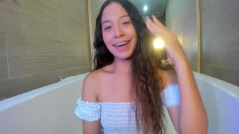 Snapshot of keiry_gonzalez11_aws chatting on September 21, 1:37 am keiry_gonzalez11_aws online show from September 21, 1:37 am