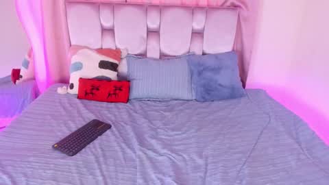 Keisy  online show from December 14, 3:40 pm