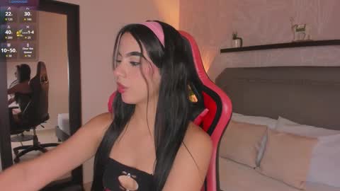 K E I T H Y online show from November 21, 3:08 am