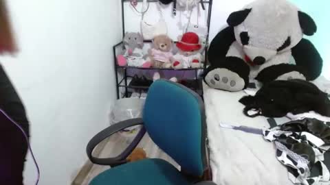 annie rosse16 online show from October 31, 8:13 pm