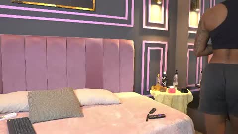 kelly__thomson online show from June 18, 12:54 pm