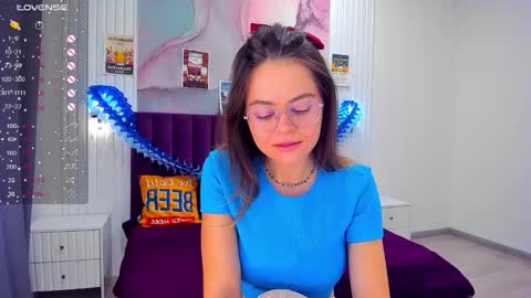 Snapshot of kelly_cuutie chatting on September 23, 12:20 am Kelly online show from September 23, 12:20 am