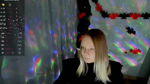 Snapshot of kelly_lly chatting on October 19, 12:07 pm Kelly online show from October 19, 12:07 pm
