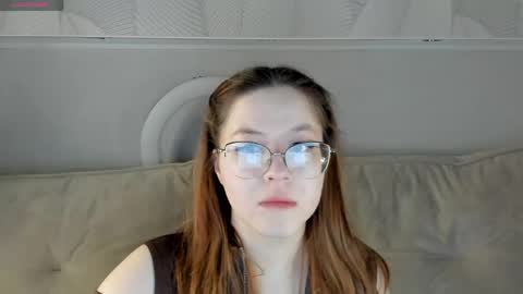 Kelly Mon-Day 12AM-5PM Tue-12AM-5PM Wed-DAY OFF Thu-12AM-5PM Fri-12AM-5PM Sat-12AM-5PM Sun-DAY OFF online show from May 10, 11:51 pm