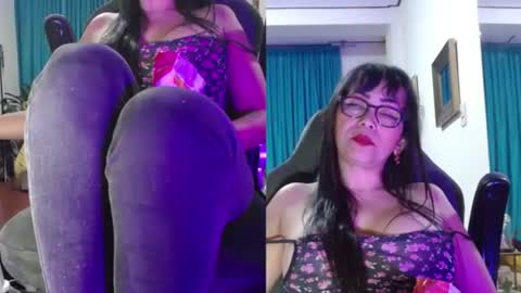 KELLY online show from July 8, 11:40 pm