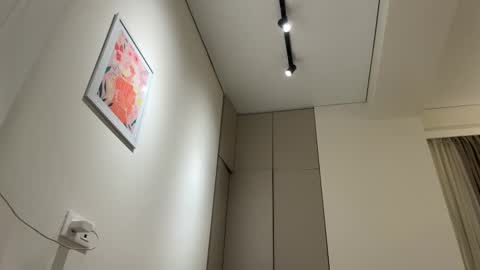 Kelly online show from March 15, 6:54 pm